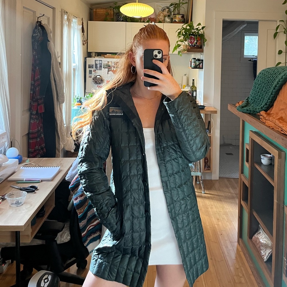 ❌SOLD❌ Rare Patagonia Recycled Down Hooded Coat